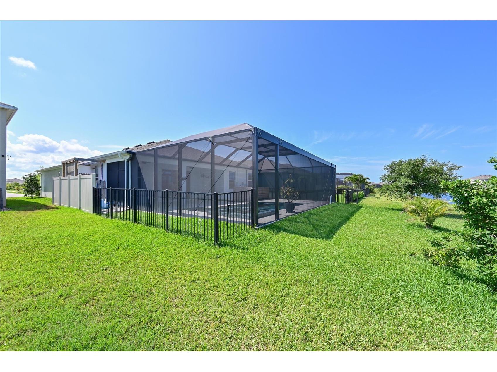 12645 Promenade Estates Boulevard Sarasota FL 34238 A4693726 image29