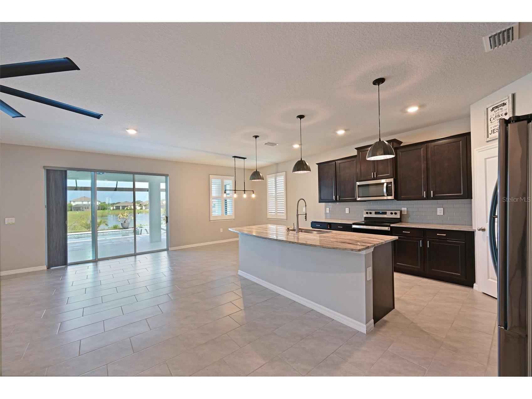 12645 Promenade Estates Boulevard Sarasota FL 34238 A4693726 image5