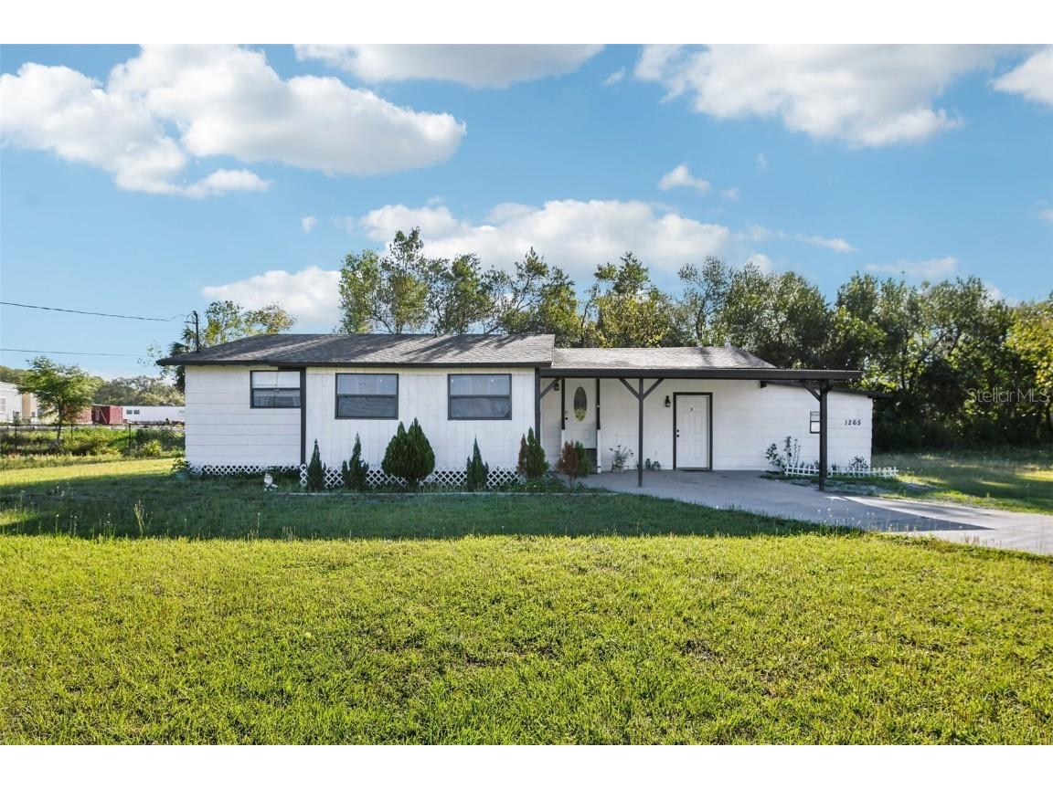 1265 Aquarius Avenue Deland FL 32724 V4941588 image1