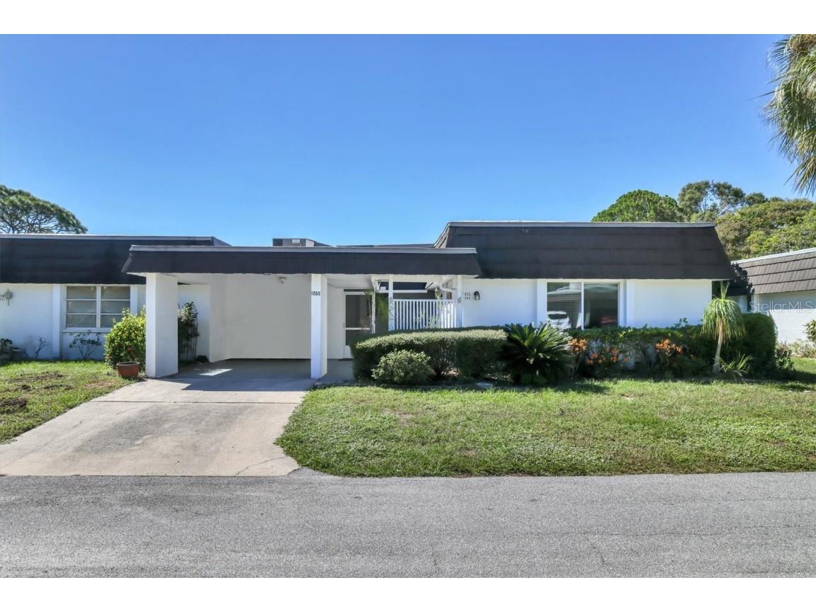 1265 Belleflower Street #111 Sarasota FL 34232 A4586350 image1