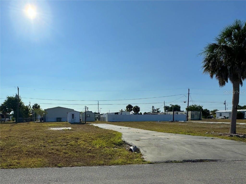 1265 Ibis Drive Englewood FL 34224 D6137678 image1