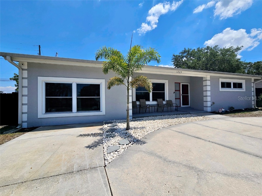 1265 Oakview Avenue Clearwater FL 33756 U8199160 image1