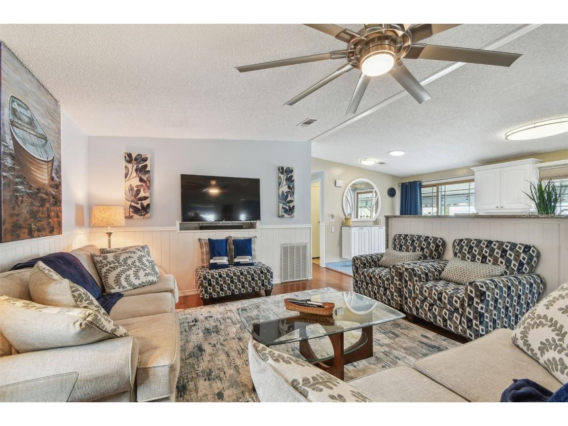 12651 Seminole Boulevard #10C Largo FL 33778 TB8359363 image18