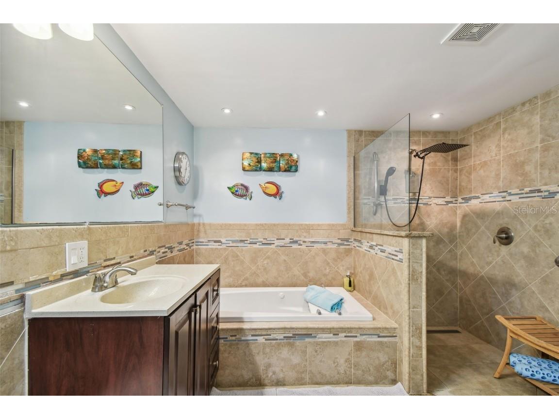 12651 Seminole Boulevard #10C Largo FL 33778 TB8359363 image45