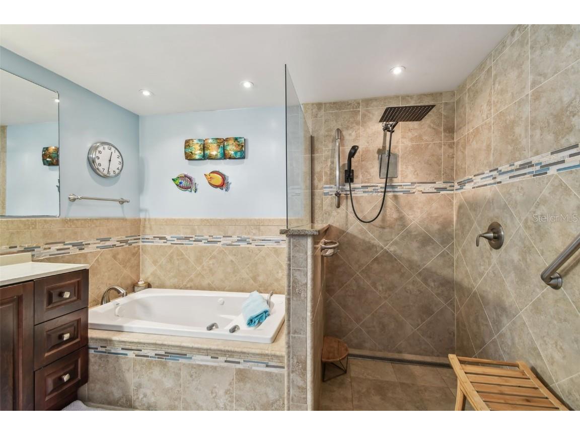 12651 Seminole Boulevard #10C Largo FL 33778 TB8359363 image46