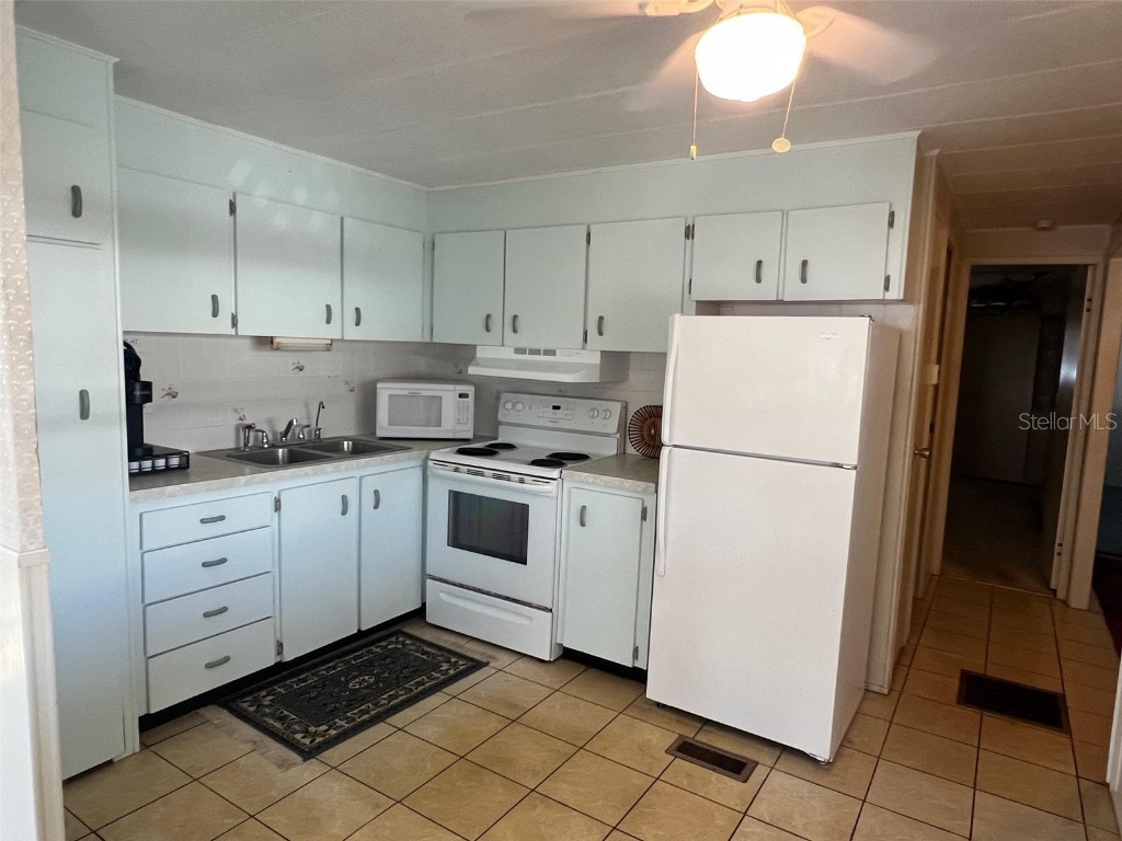 12651 Seminole Boulevard #13E Largo FL 33778 TB8448786 image18