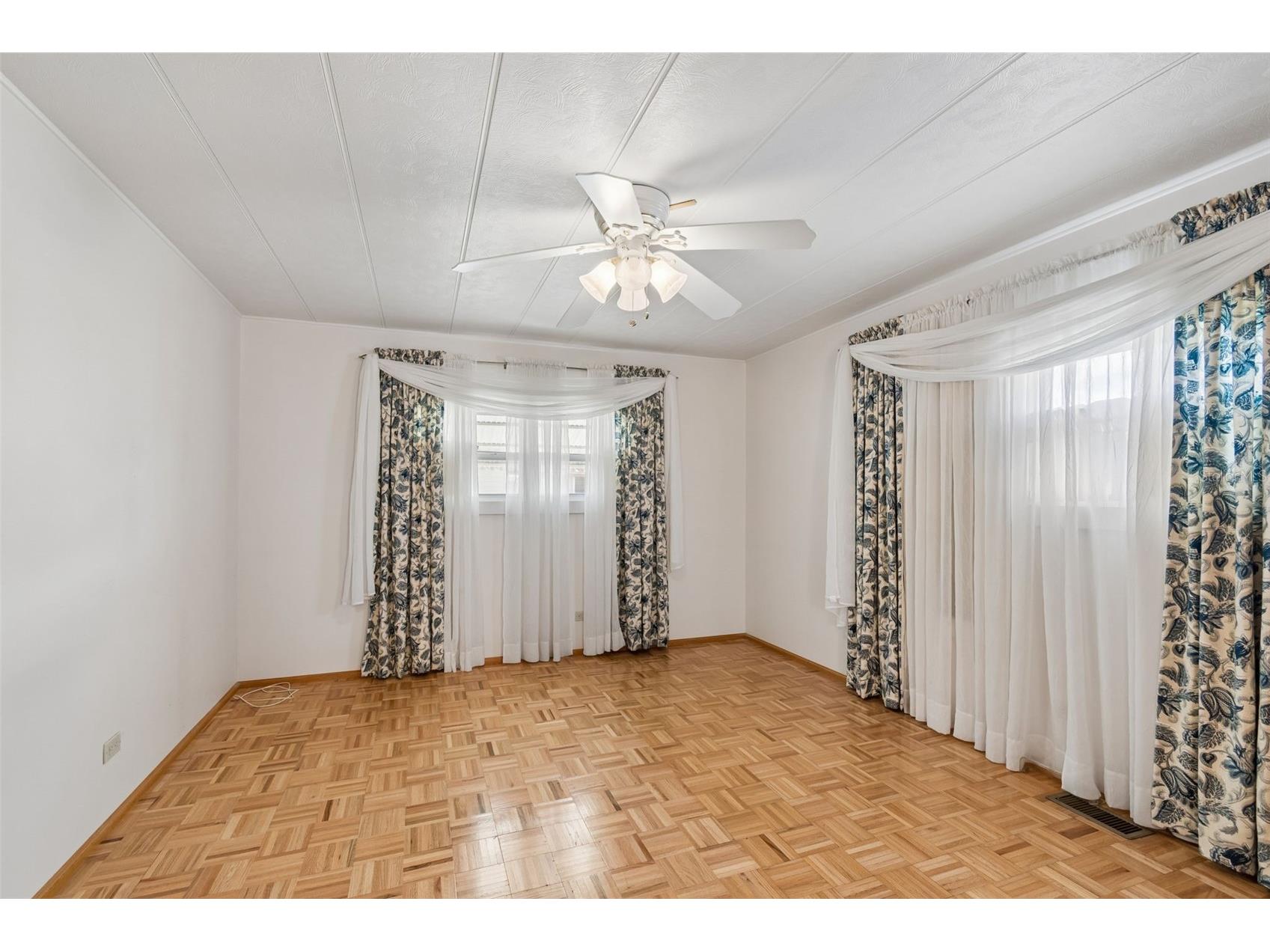 12651 Seminole Boulevard #15I Largo FL 33778 TB8495754 image38