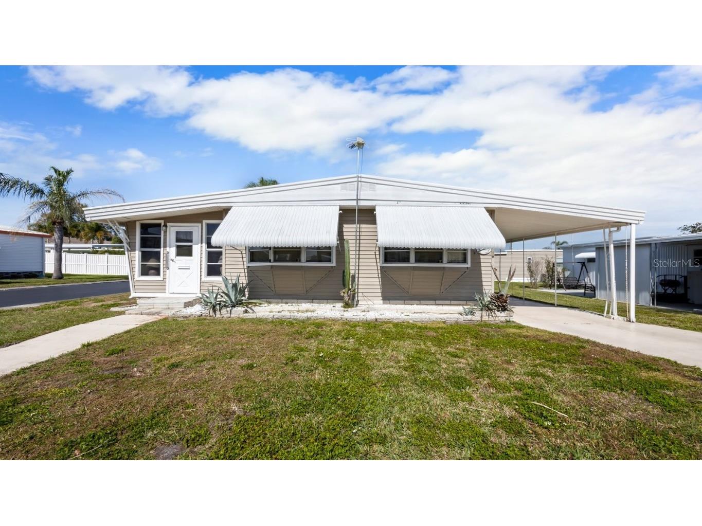 12651 Seminole Boulevard #1H Largo FL 33778 U8229824 image1