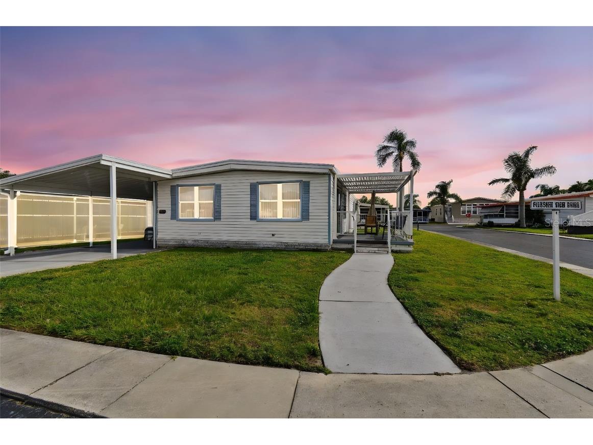 12651 Seminole Boulevard #1I Largo FL 33778 TB8372297 image1