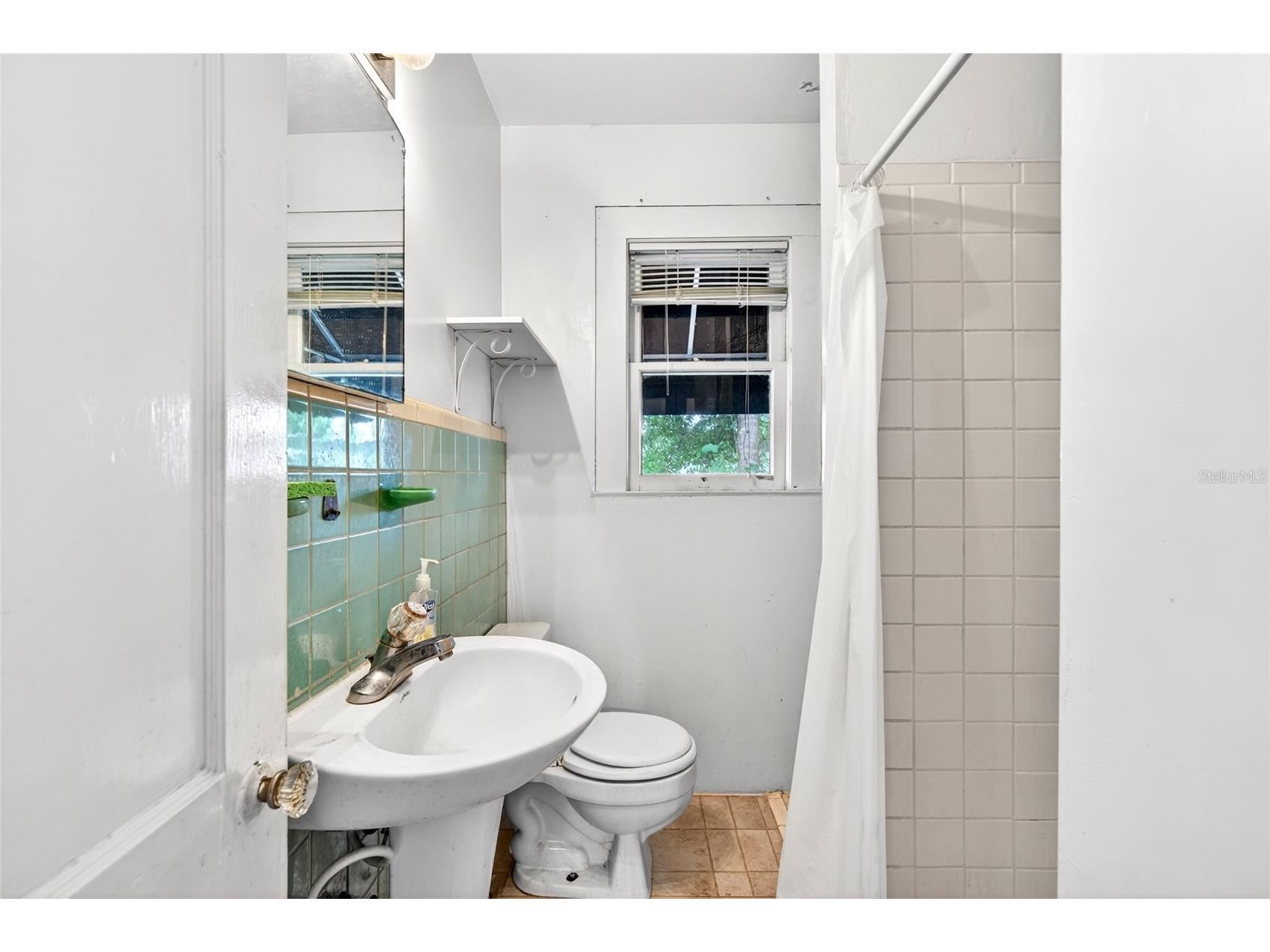 1266 E Silver Springs Boulevard Ocala FL 34470 O6401743 image24