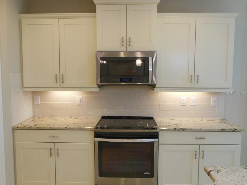 1266 Riverscape Street Bradenton FL 34208 - MANATEE RIVER A4668479 image6