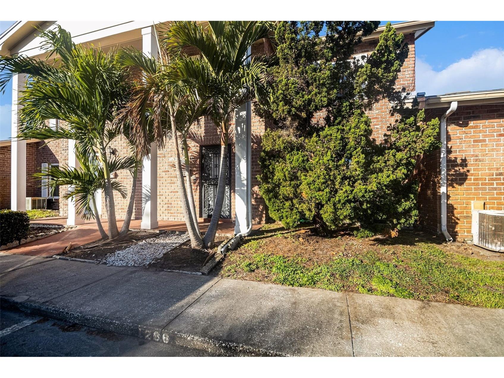 1266 Village Way Orlando FL 32807 O6376682 image1