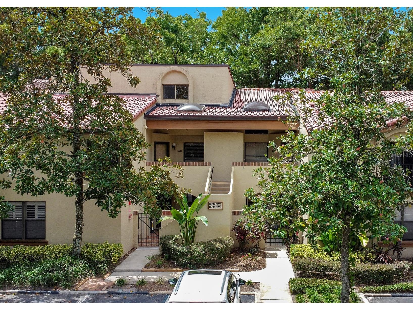 1267 Saint Tropez Circle #GE Orlando FL 32806 - LAKE PINELOCH & LAKE WILASARA O6373210 image1