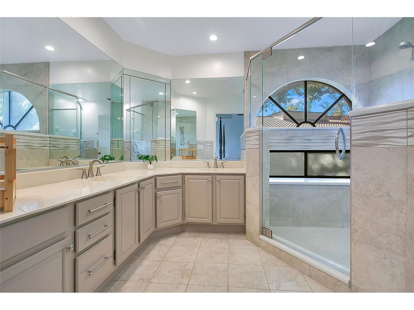 1267 Saint Tropez Circle #GE Orlando FL 32806 - LAKE PINELOCH & LAKE WILASARA O6373210 image17