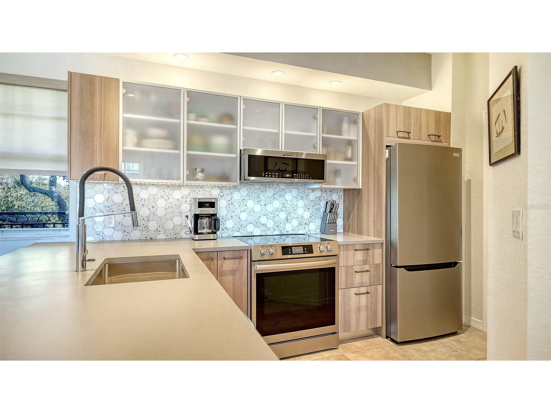 1268 11th Street #2403 Sarasota FL 34236 A4681291 image3