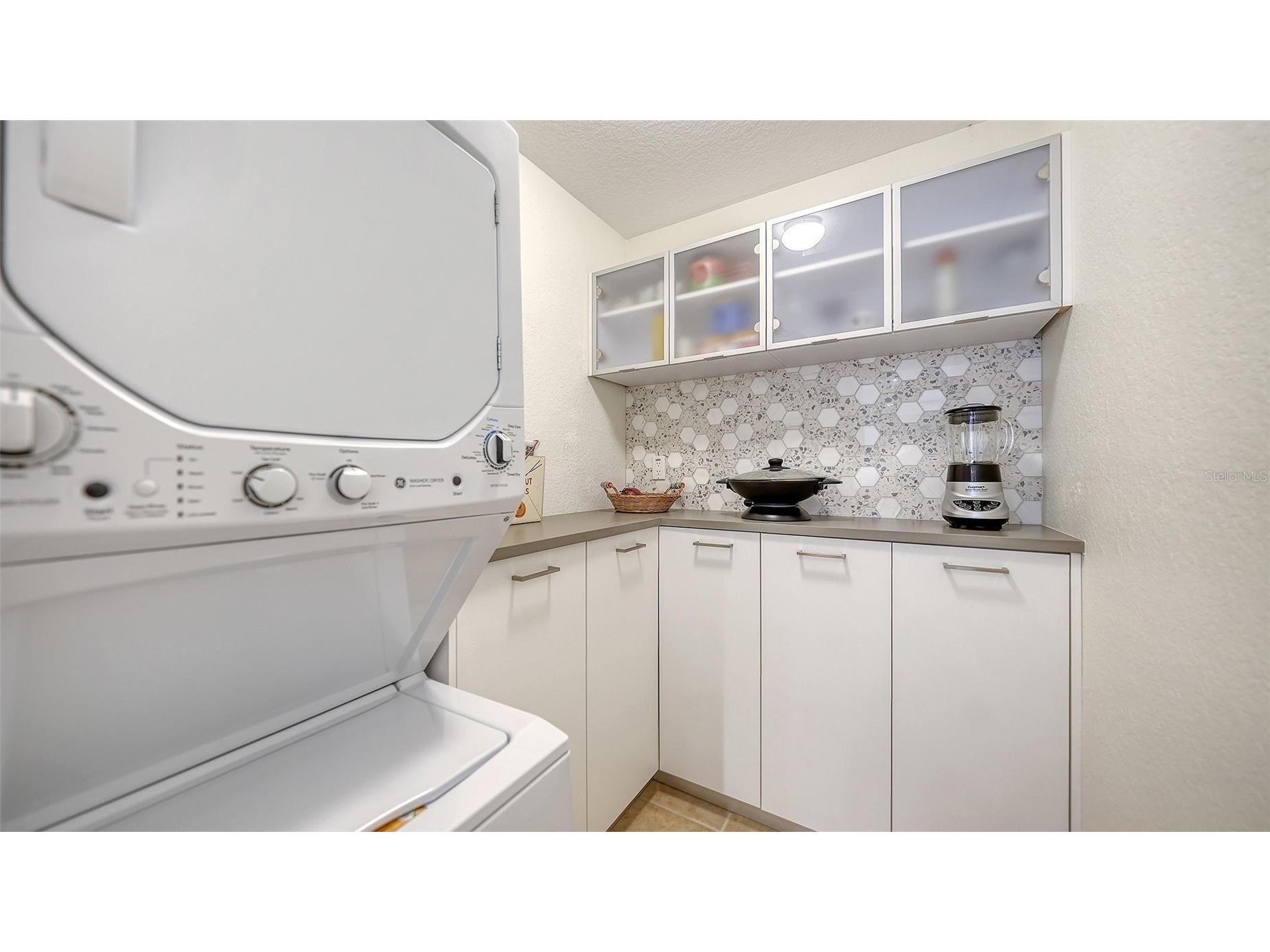 1268 11th Street #2403 Sarasota FL 34236 A4681291 image8