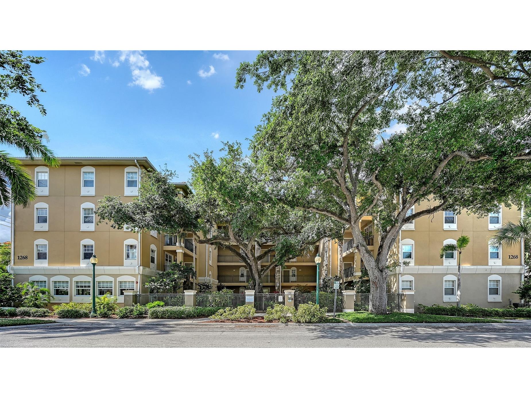 1268 11th Street #2404 Sarasota FL 34236 A4695491 image2