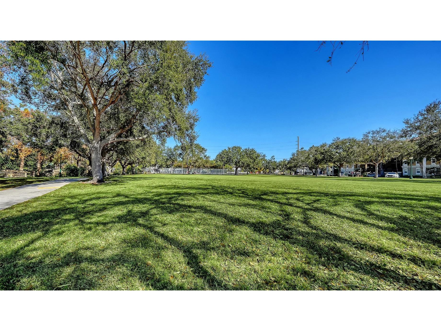 1268 11th Street #2404 Sarasota FL 34236 A4695491 image61