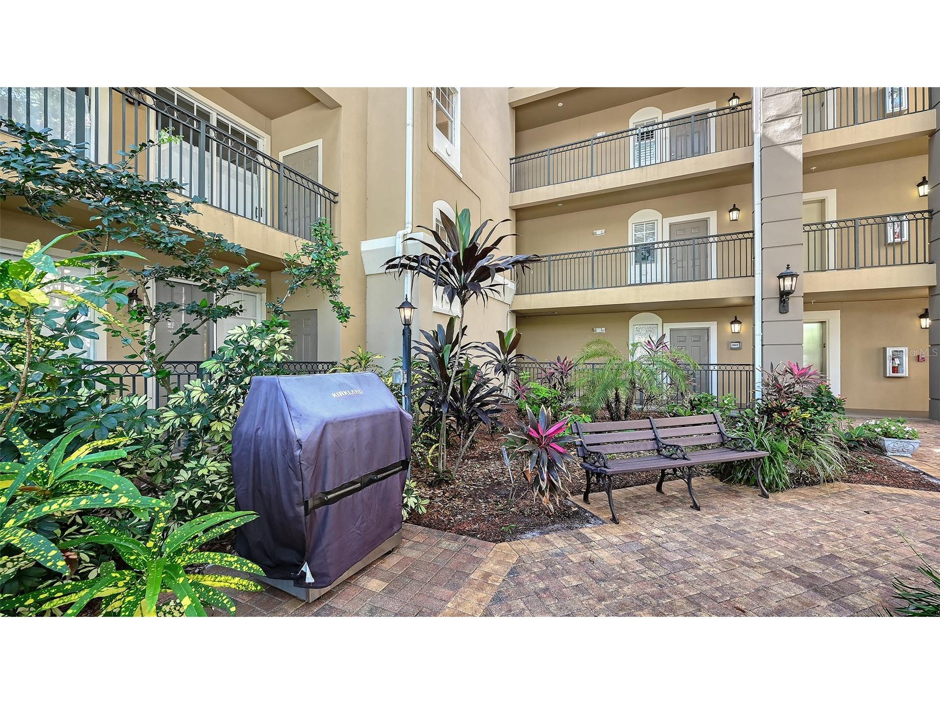 1268 11th Street #2404 Sarasota FL 34236 A4695491 image7