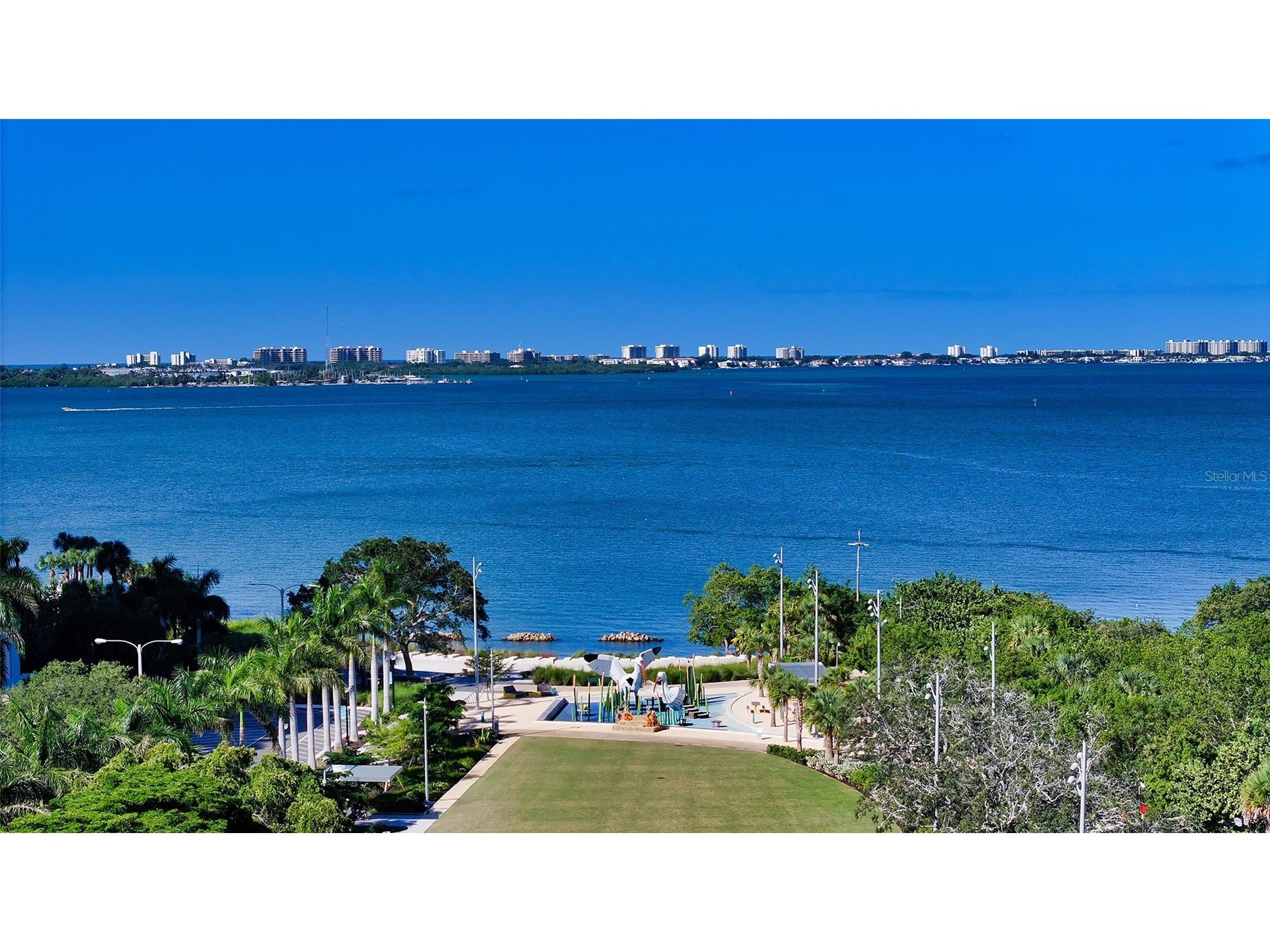 1268 11th Street #2404 Sarasota FL 34236 A4695491 image73