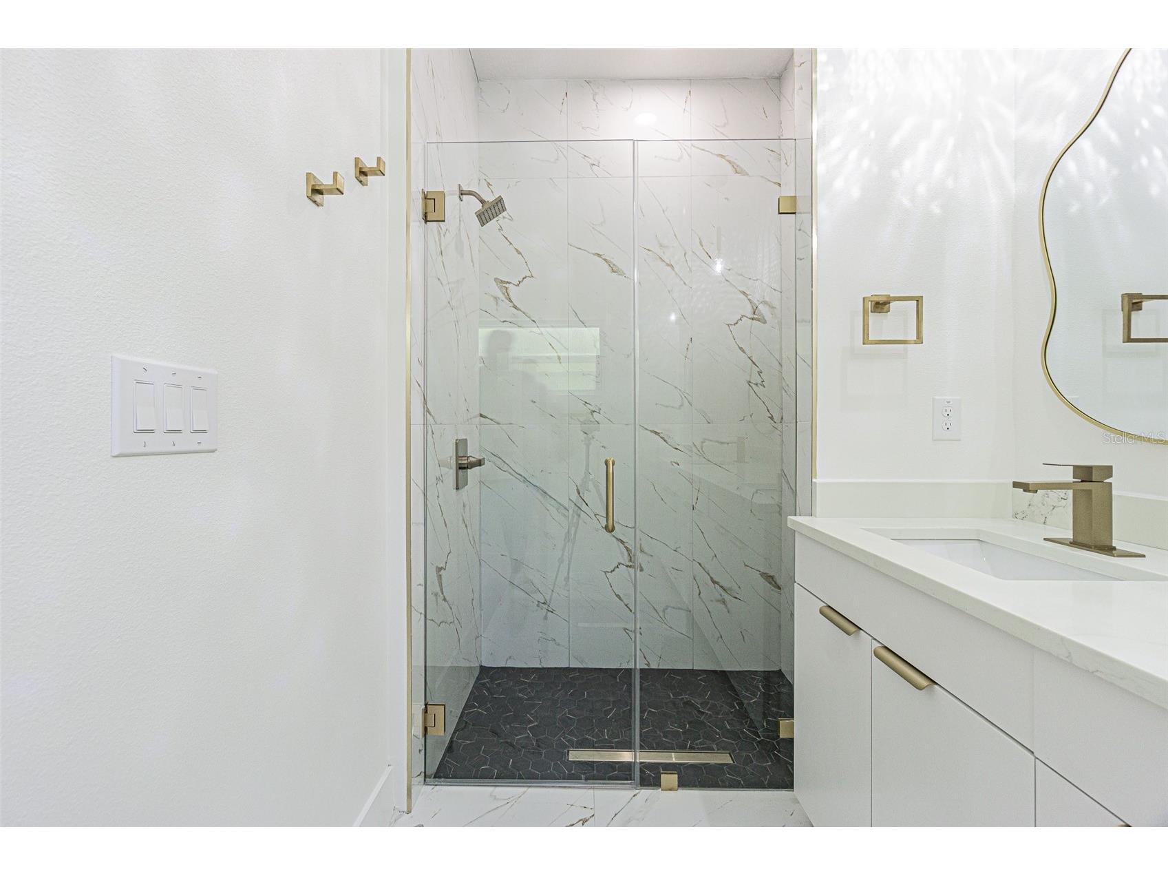 12680 N Central Avenue Tampa FL 33612 TB8517479 image22