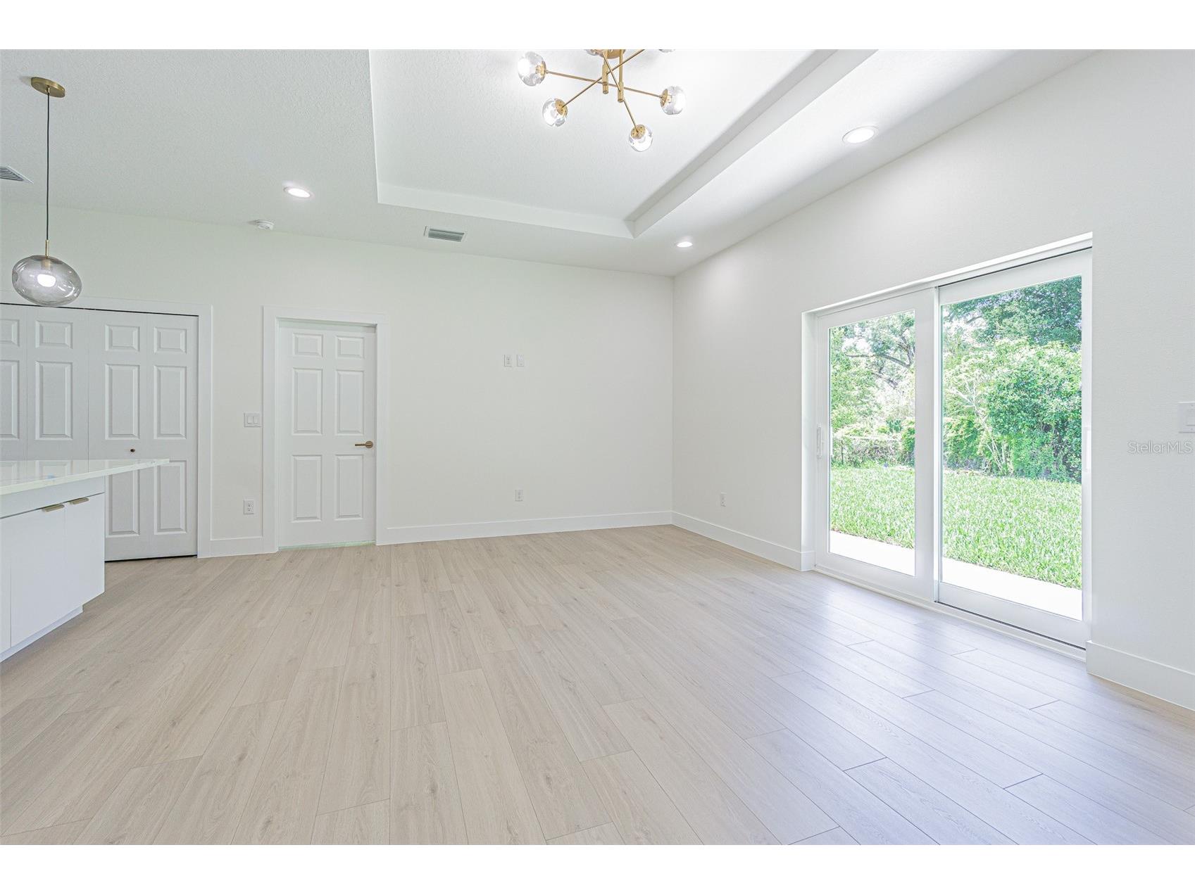 12680 N Central Avenue Tampa FL 33612 TB8517479 image9