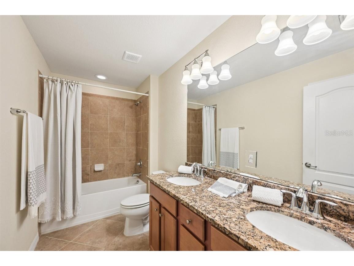 12680 Richezza Drive Venice FL 34293 A4663297 image24