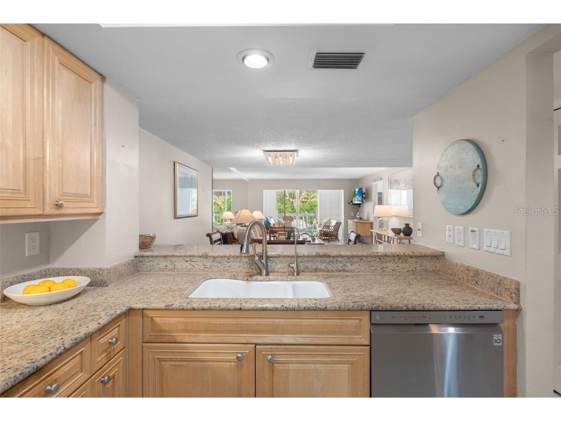 1269 Dockside Place #115 Sarasota FL 34242 - RIEGEL'S LANDING HARBOUR A4656792 image7