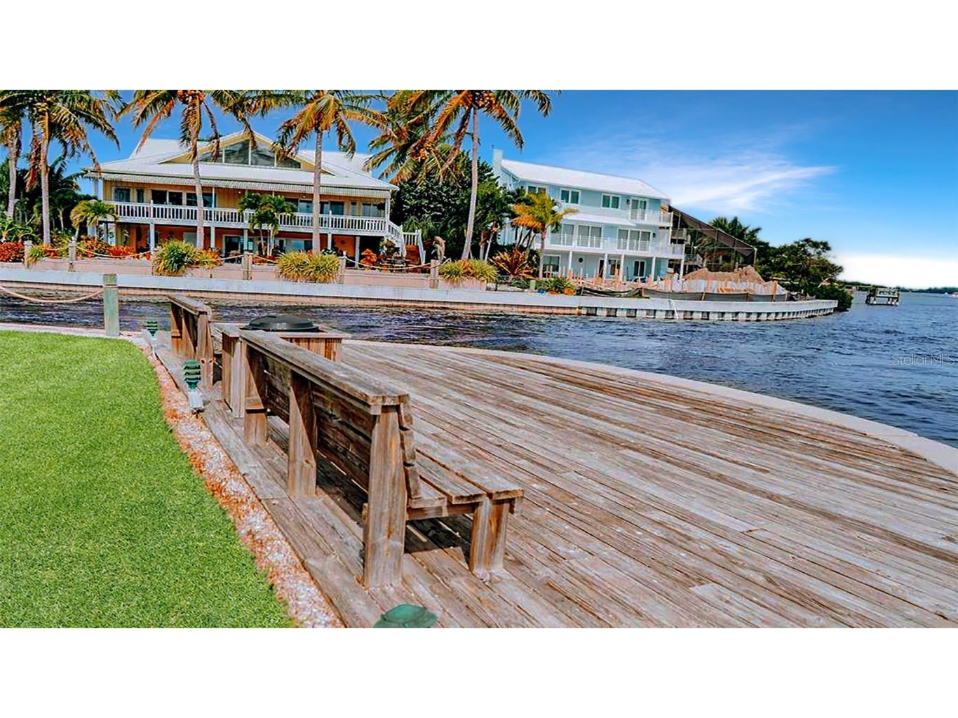 1269 Siesta Bayside Drive #1269-C Sarasota FL 34242 A4588736 image27