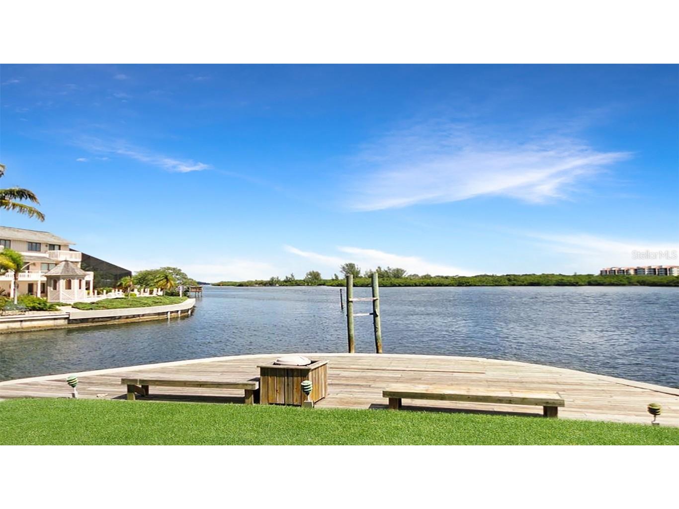 1269 Siesta Bayside Drive #1269-C Sarasota FL 34242 A4588736 image28