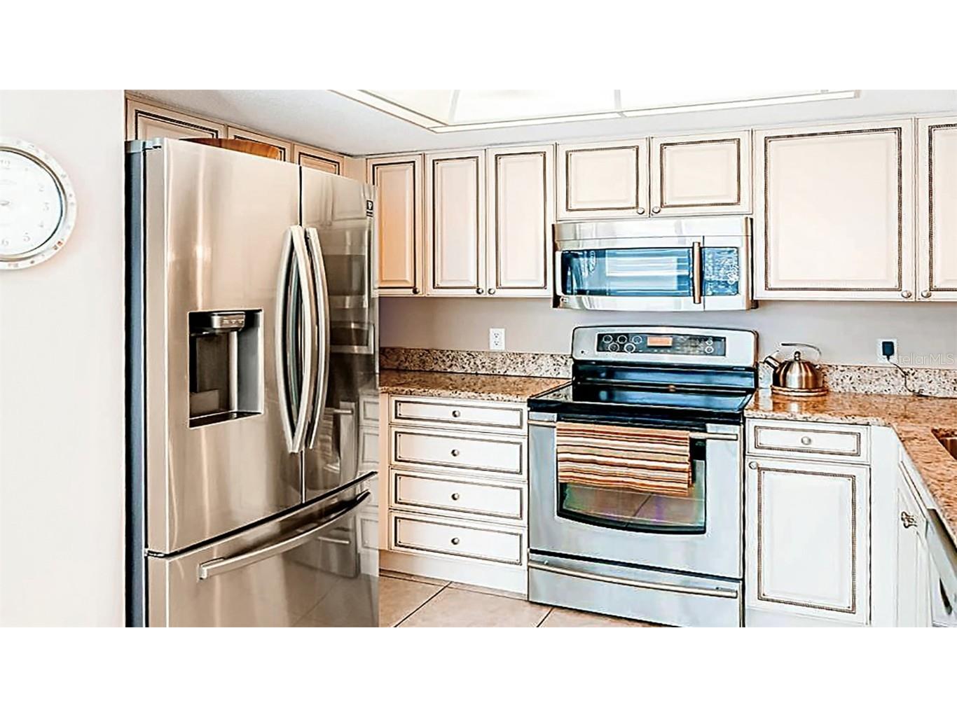 1269 Siesta Bayside Drive #1269-C Sarasota FL 34242 A4588736 image9