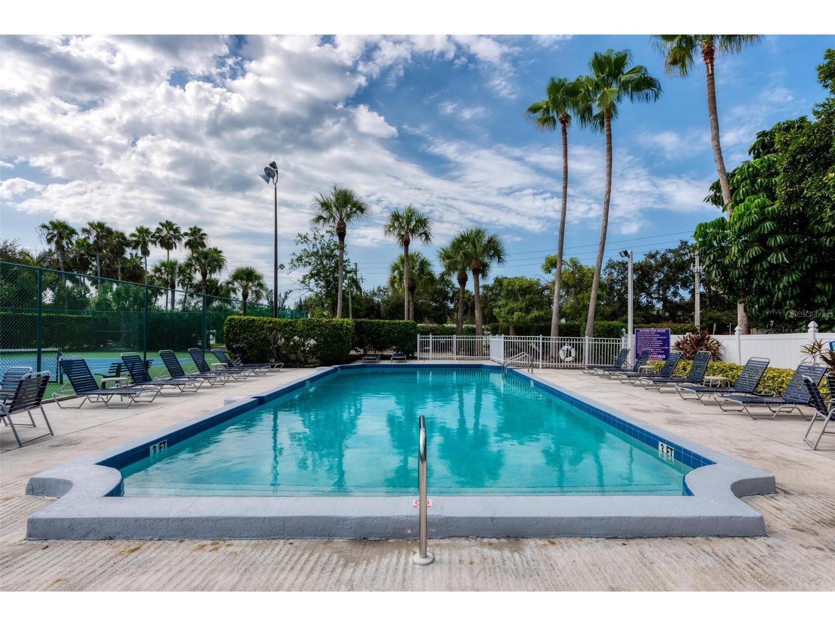 1269 Siesta Bayside Drive #1269C Sarasota FL 34242 A4690832 image28