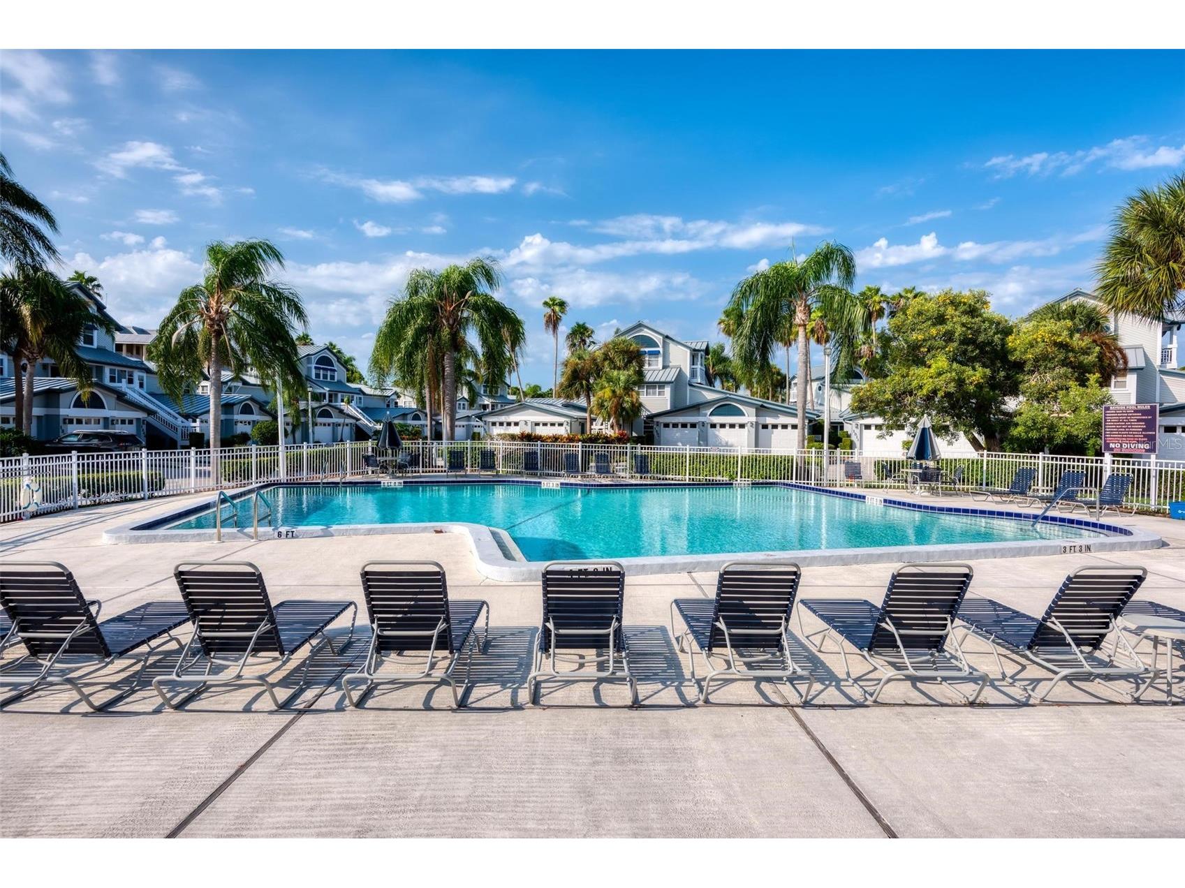 1269 Siesta Bayside Drive #1269C Sarasota FL 34242 A4690832 image32
