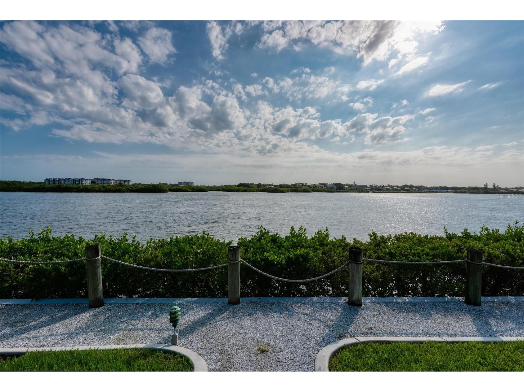 1269 Siesta Bayside Drive #1269C Sarasota FL 34242 A4690832 image34