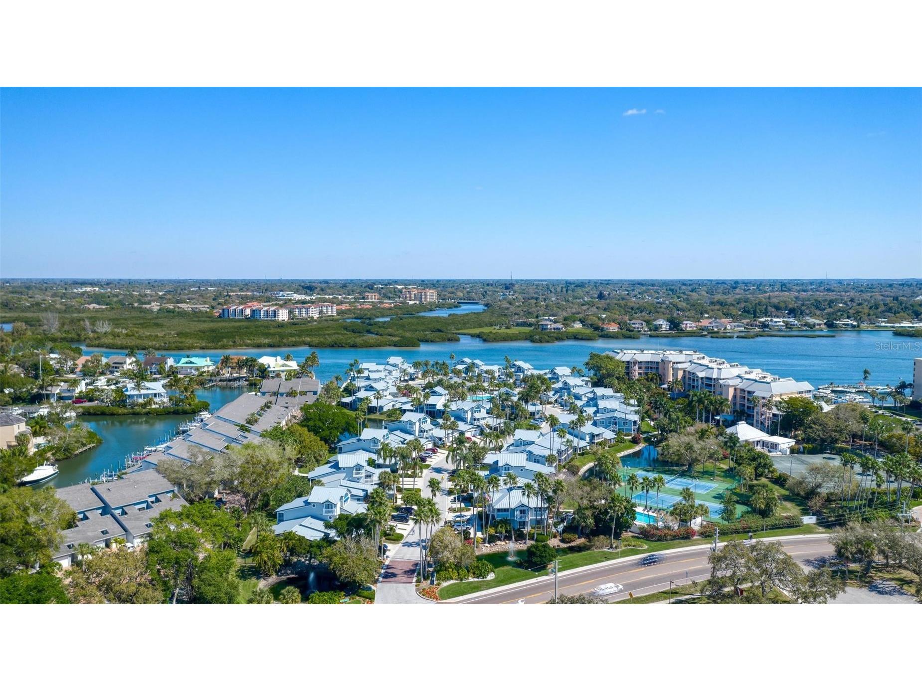 1269 Siesta Bayside Drive #1269C Sarasota FL 34242 A4690832 image41