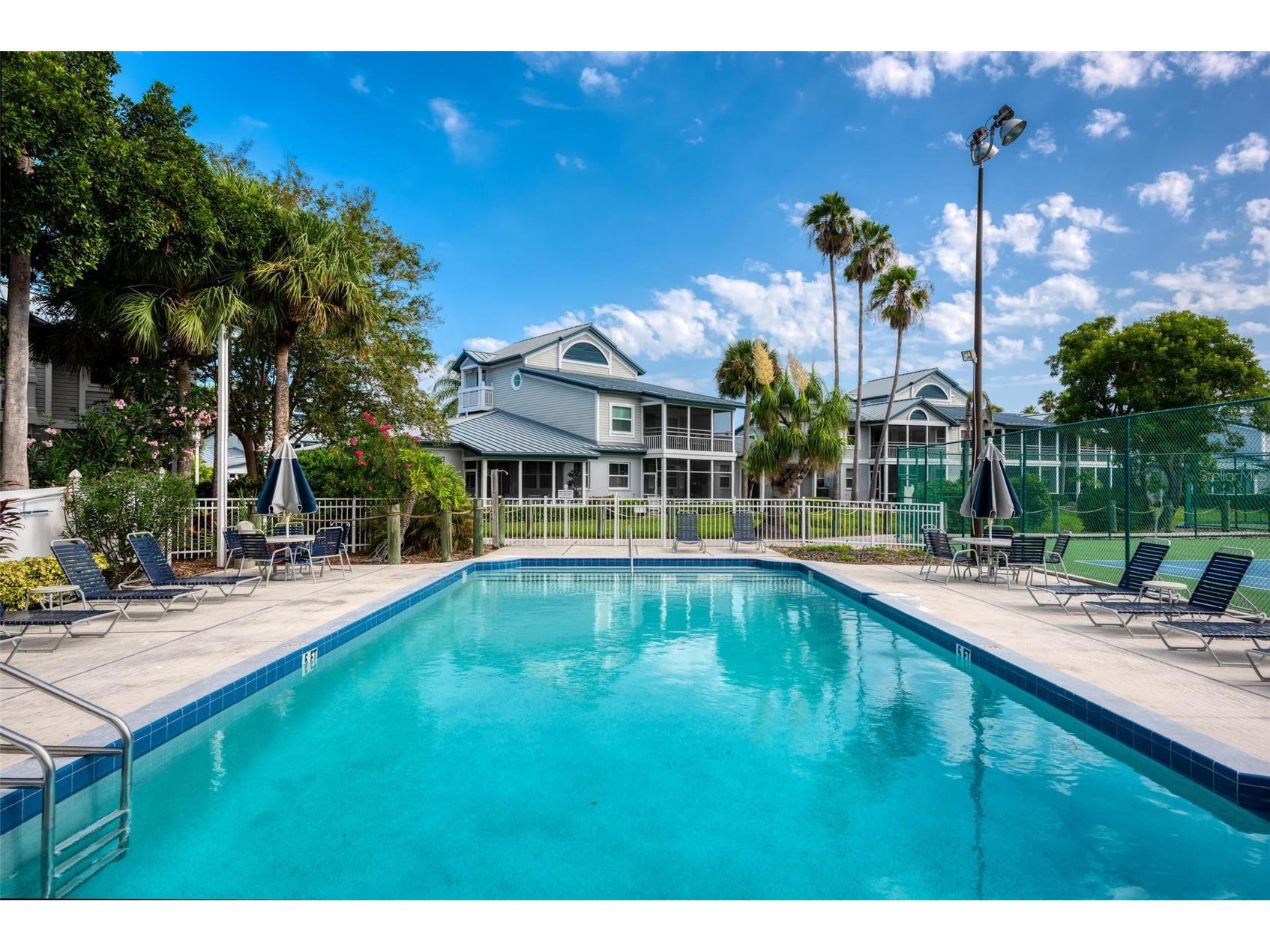 1269 Siesta Bayside Drive #1269C Sarasota FL 34242 A4690832 image59