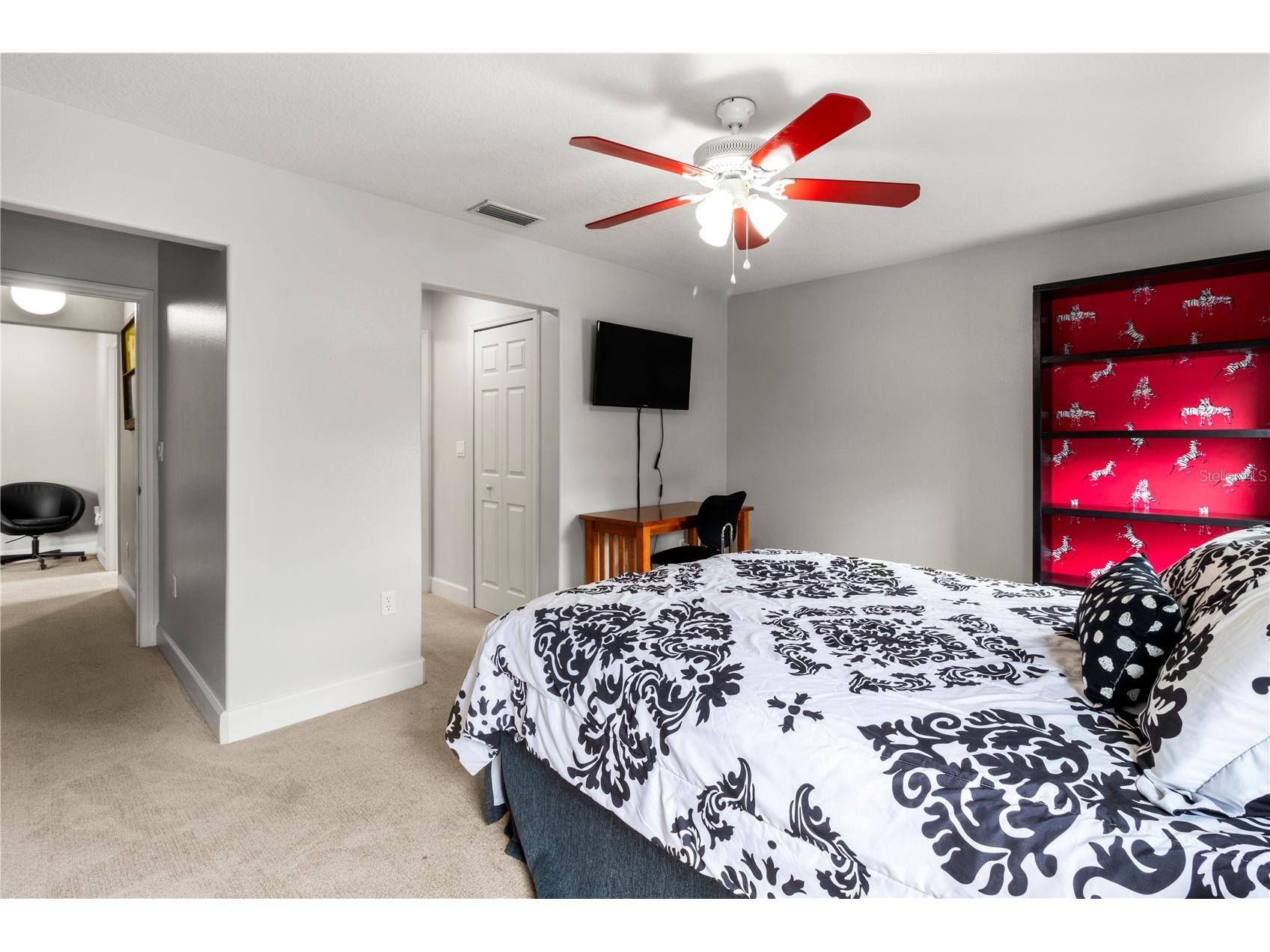 1269 Western Pine Circle Sarasota FL 34240 - LAKE POND A4692144 image40