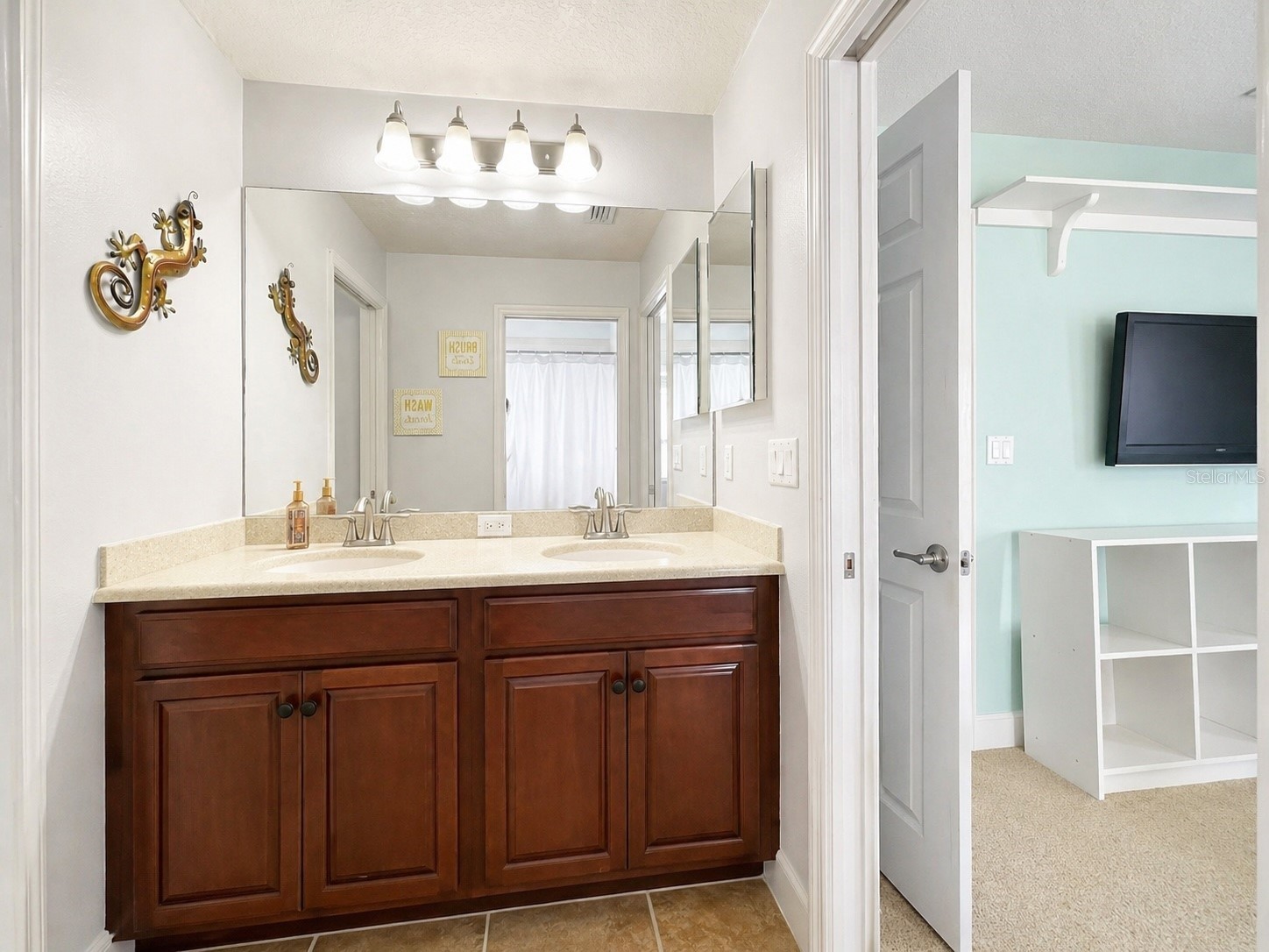 1269 Western Pine Circle Sarasota FL 34240 - LAKE POND A4692144 image43