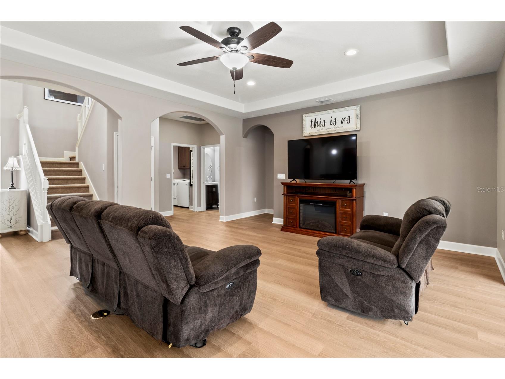 1269 Western Pine Circle Sarasota FL 34240 - LAKE POND A4692144 image9