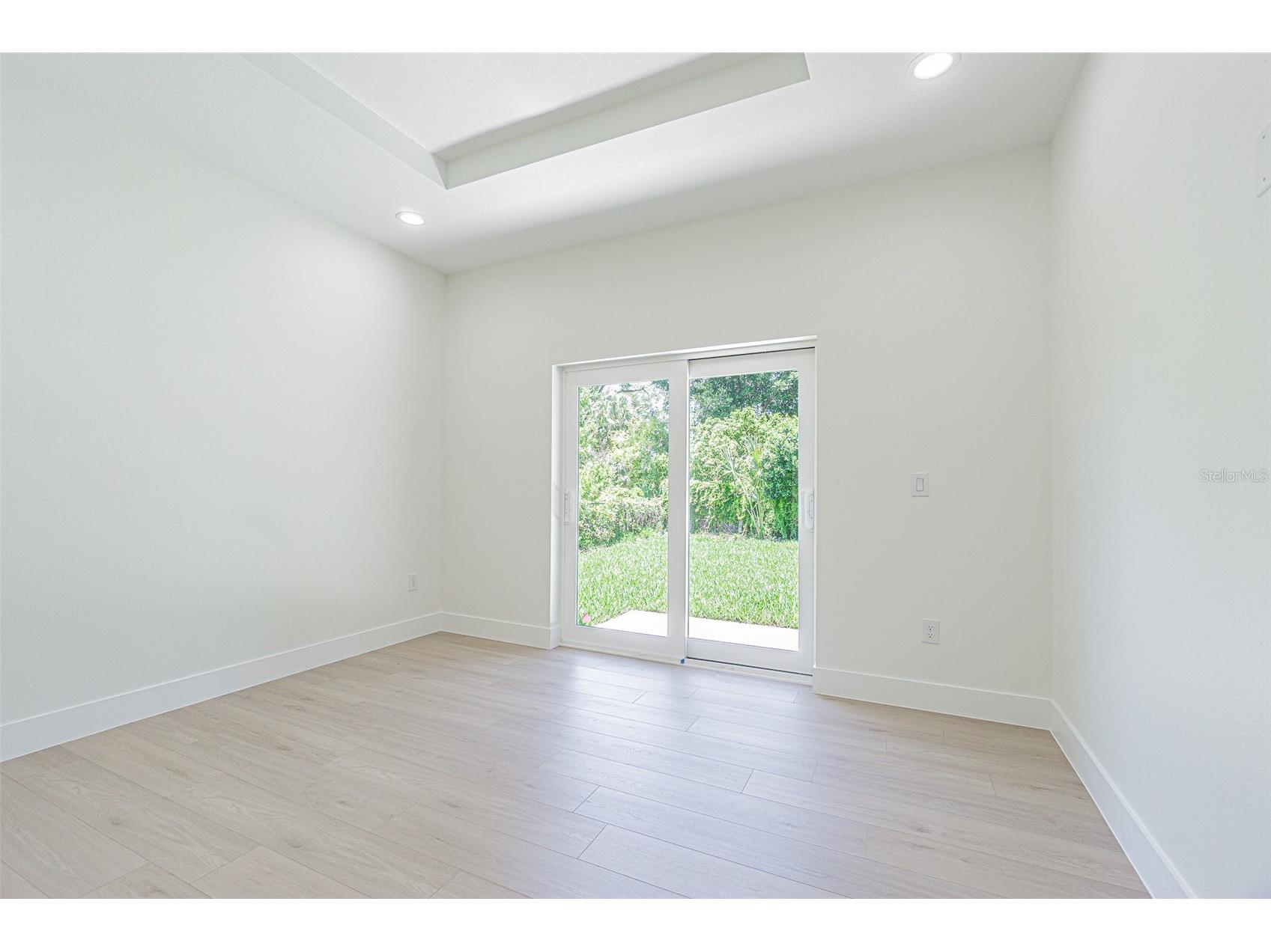 12690 N Central Avenue Tampa FL 33612 TB8517507 image24
