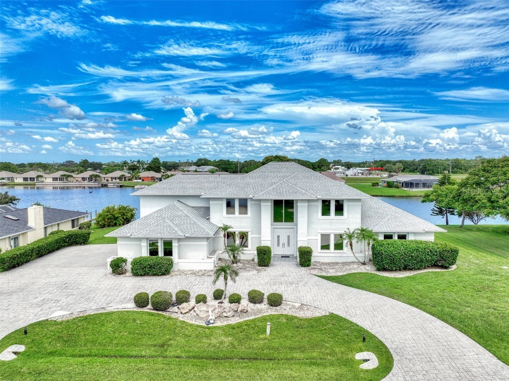 12693 SW Suzy Avenue Lake Suzy FL 34269 - LAKE SUZY D6126998 image1