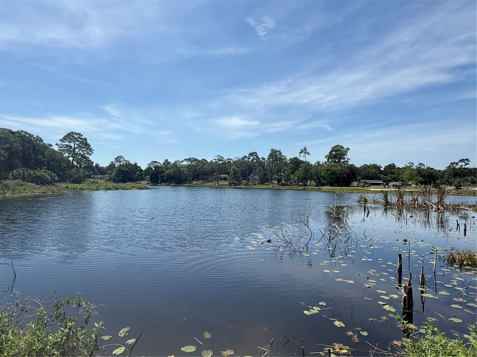 127 Debary Drive Debary FL 32713 - Lake of The Woods R4911287 image1