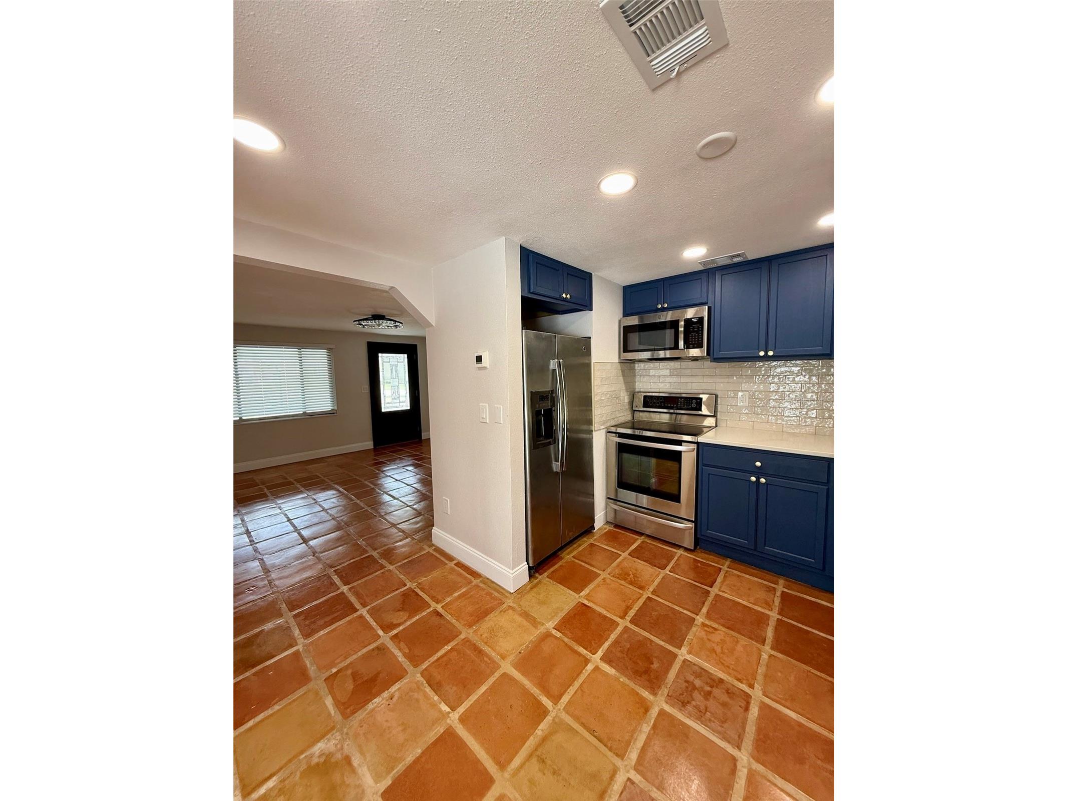 127 Debary Drive Debary FL 32713 - Lake of The Woods R4911287 image17