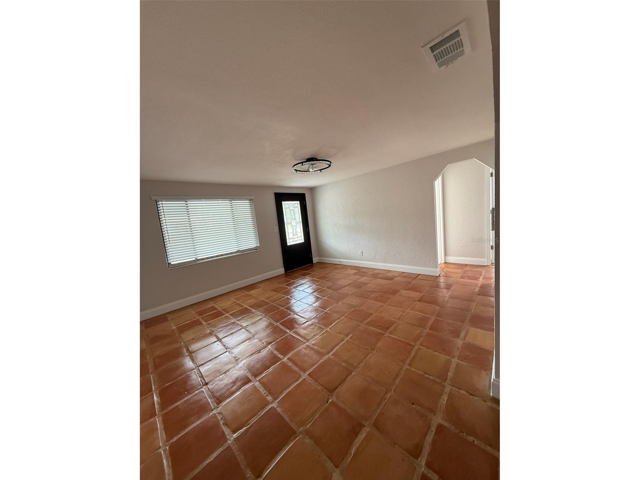 127 Debary Drive Debary FL 32713 - Lake of The Woods R4911287 image4