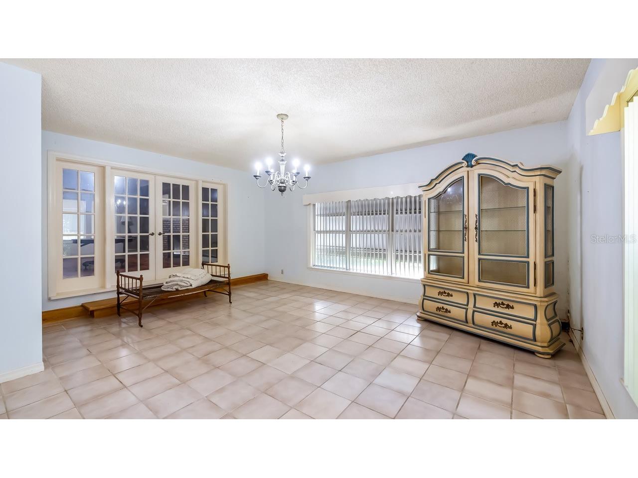 127 E Laurel Avenue Howey In The Hills FL 34737 - LITTLE LAKE HARRIS G5114546 image12