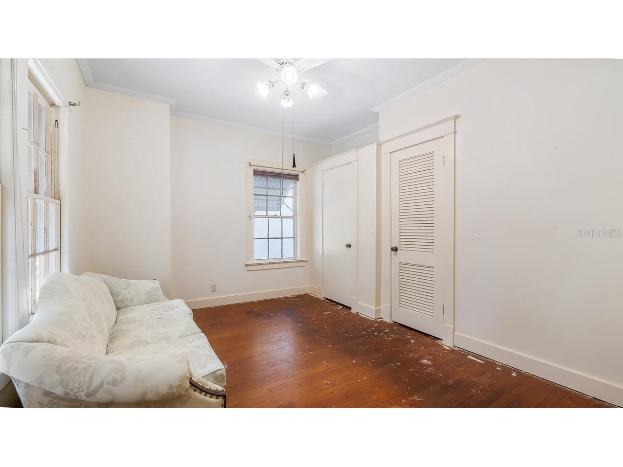 127 E Laurel Avenue Howey In The Hills FL 34737 - LITTLE LAKE HARRIS G5114546 image15