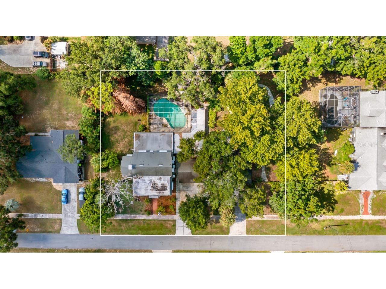 127 E Laurel Avenue Howey In The Hills FL 34737 - LITTLE LAKE HARRIS G5114546 image2
