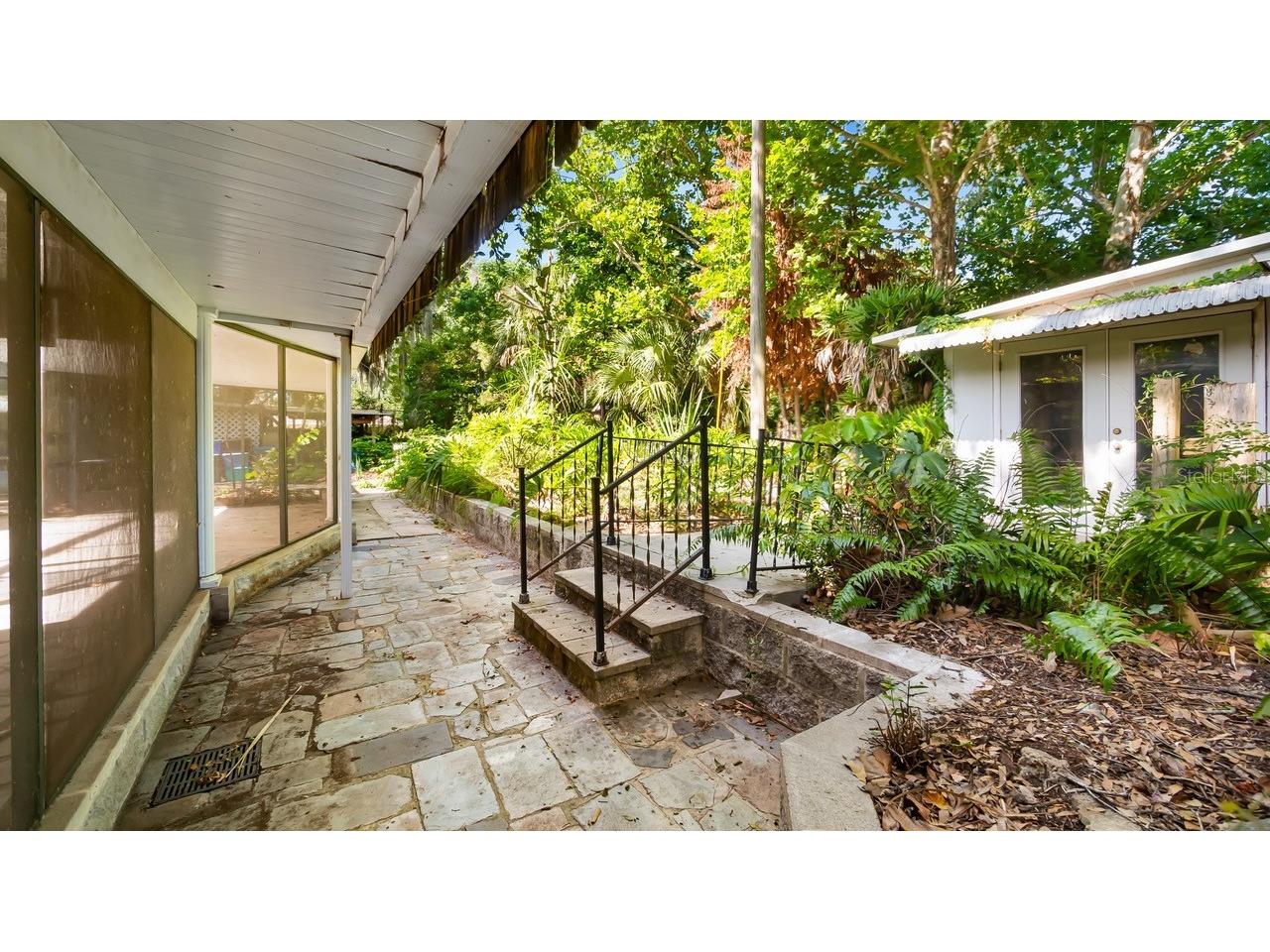 127 E Laurel Avenue Howey In The Hills FL 34737 - LITTLE LAKE HARRIS G5114546 image27