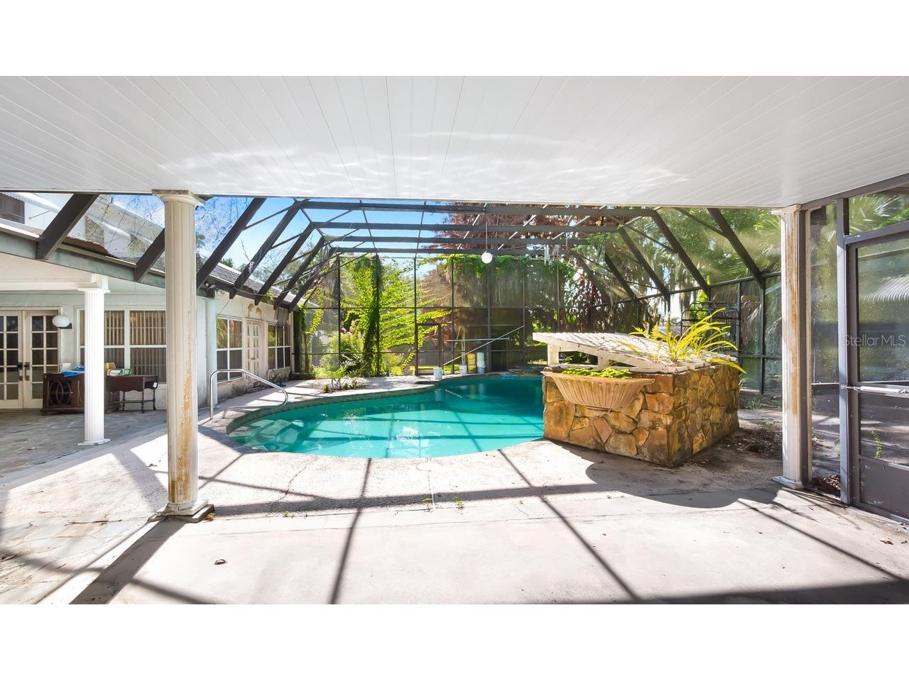 127 E Laurel Avenue Howey In The Hills FL 34737 - LITTLE LAKE HARRIS G5114546 image4