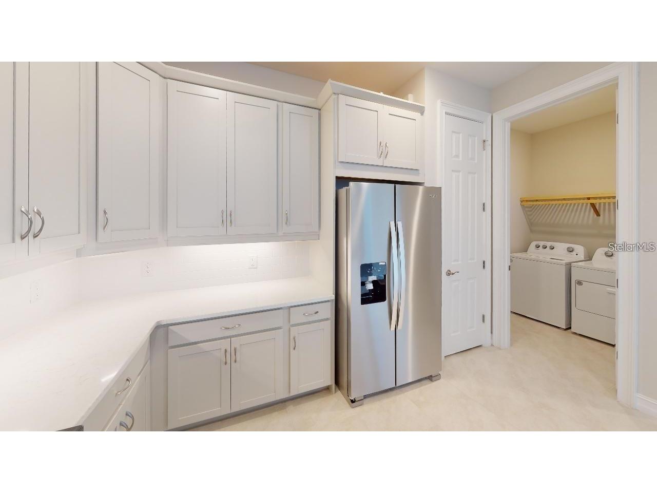 127 Ibiza Loop Venice FL 34292 N6144175 image4